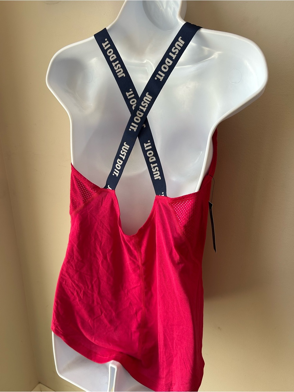 BNWT Nike Dri-FIT Hot Pink JDI Strap Workout tank Size M - Picture 5 of 8